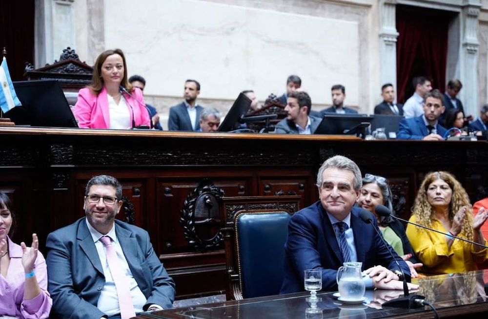 Agustín Rossi se presenta en la Cámara de Diputados por primera vez desde que asumió como jefe de Gabinete (Foto: HCDN)