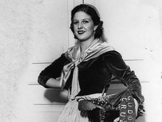 Delia Larrive Escudero, la reina de la alta sociedad que fue presentada como vendimiadora.