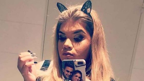 La foto infartante de Morena Rial con un top que apenas le tapa sus partes