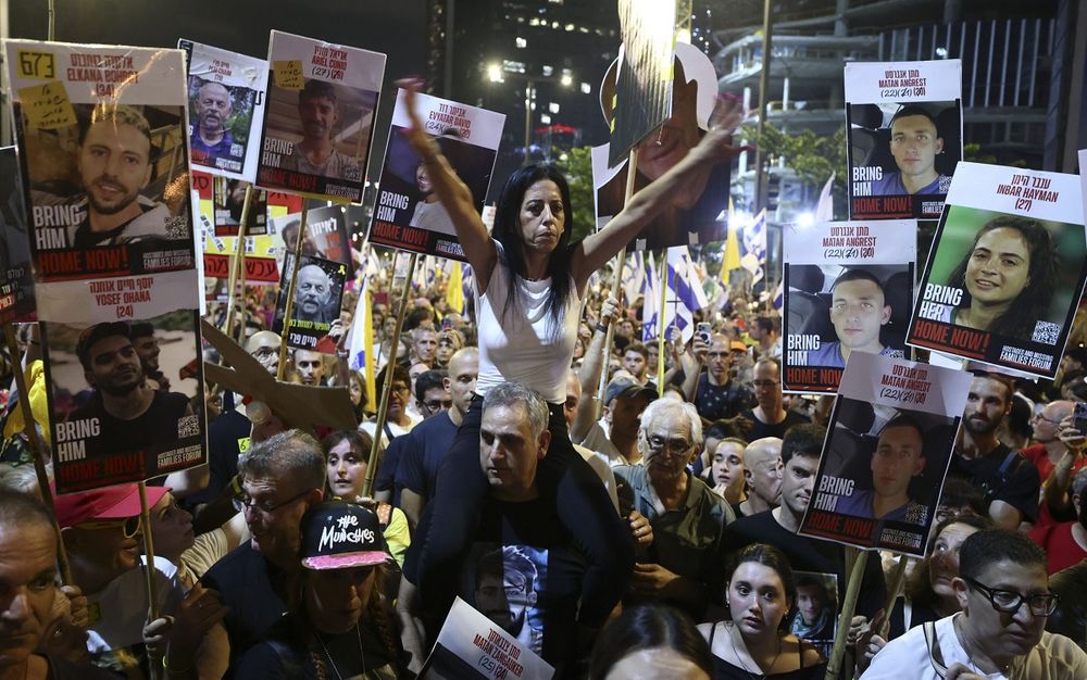 Fuentes palestinas indicaron que la propuesta contempla un intercambio de prisioneros, en virtud del cual 10 rehenes israelíes serían liberados a cambio de 200 prisioneros palestinos.