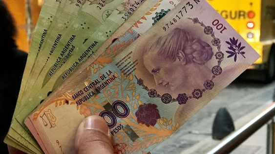 El “Sueldo Anual Complementario”, se divide en dos pagos, y se calcula por semestre. En junio se paga en la última jornada laboral del mes, pero en diciembre se suele adelantar el pago. ¿Qué dice la ley?