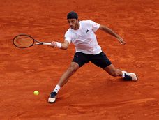 TENIS. Francisco Cerúndolo aplastó a Darderi y se metió en los octavos de final del Masters de Madrid. TENIS. Francisco Cerúndolo aplastó a Darderi y se metió en los octavos de final del Masters de Madrid.