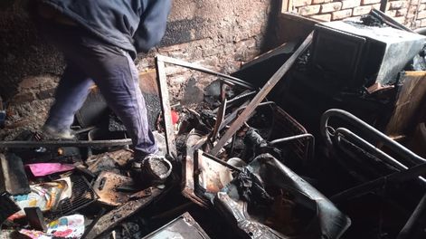 Una familia de Maipú perdió todo en un incendio y necesita ayuda para salir adelante