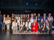 la ciudad de mendoza reconocio a las ganadoras del premio mujeres en innovacion en el teatro quintanilla