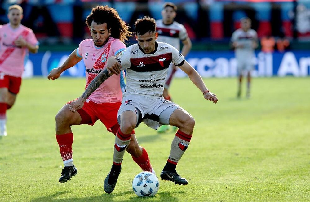 Arsenal derrotó por 1-0 a Colón y complicó su permanencia. / Gentileza.