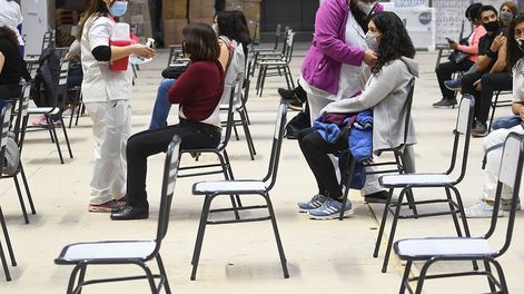 Los Andes | Las vacunas contra el Covid-19 tienen efectos secundarios generales; mientras que -además- cada componente tiene sus propias contraindicaciones.