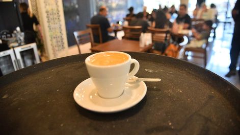 Los Andes | A pesar del  esfuerzo de la cadena comercial para aliviar el impacto en el sector gastronómico, es probable que el costo del café se dispare a corto plazo. / Foto Pedro Castillo