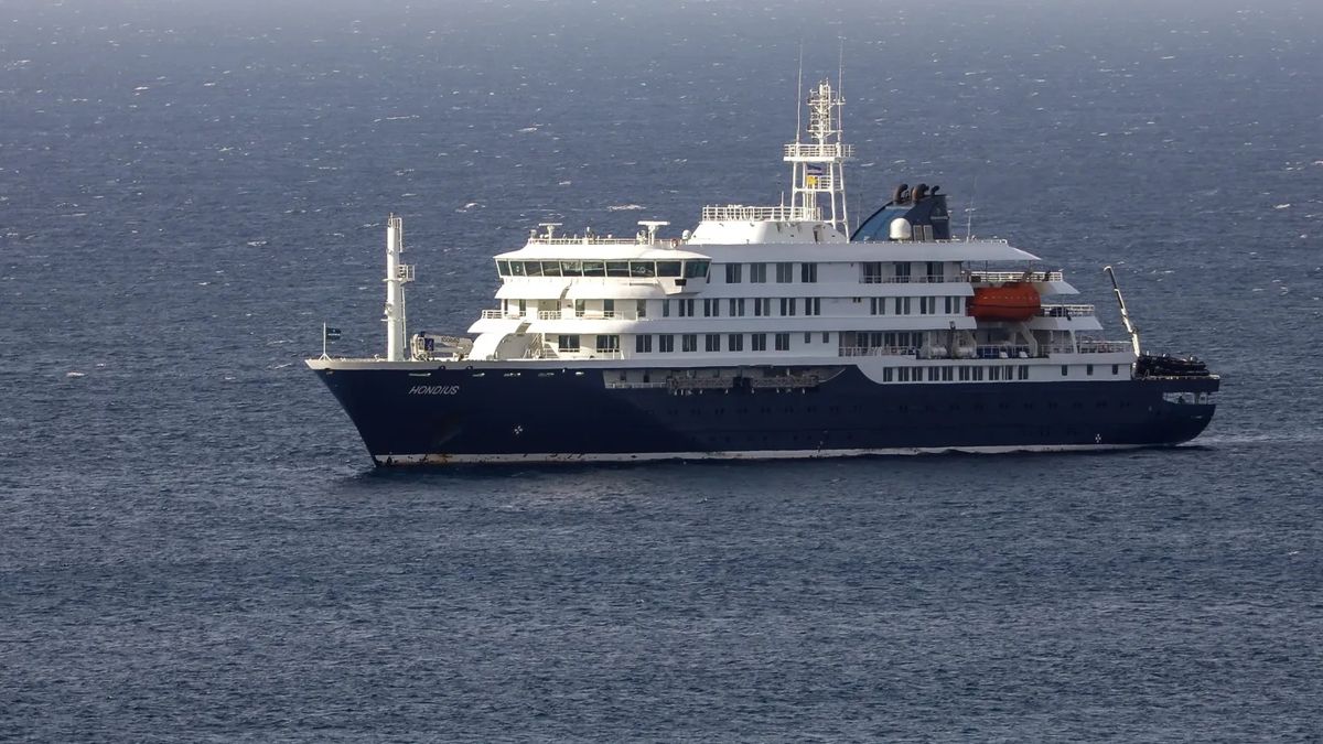 El nuevo drama del crucero con el brote de hantavirus fatal: en Cabo Verde le negaron su desembarco
