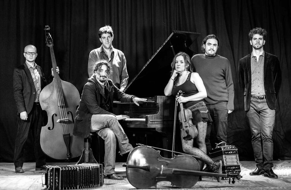 Tango de proyección a pura cuerda