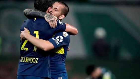 El Pipa le dedicó una foto y unas cálidas palabras al Cali, que se marchó del Xeneize por la falta de minutos y se sumó al Sporting de Gijón español. “Varios años y cosas vividas al lado tuyo”, escribió el delantero. / Gentileza.