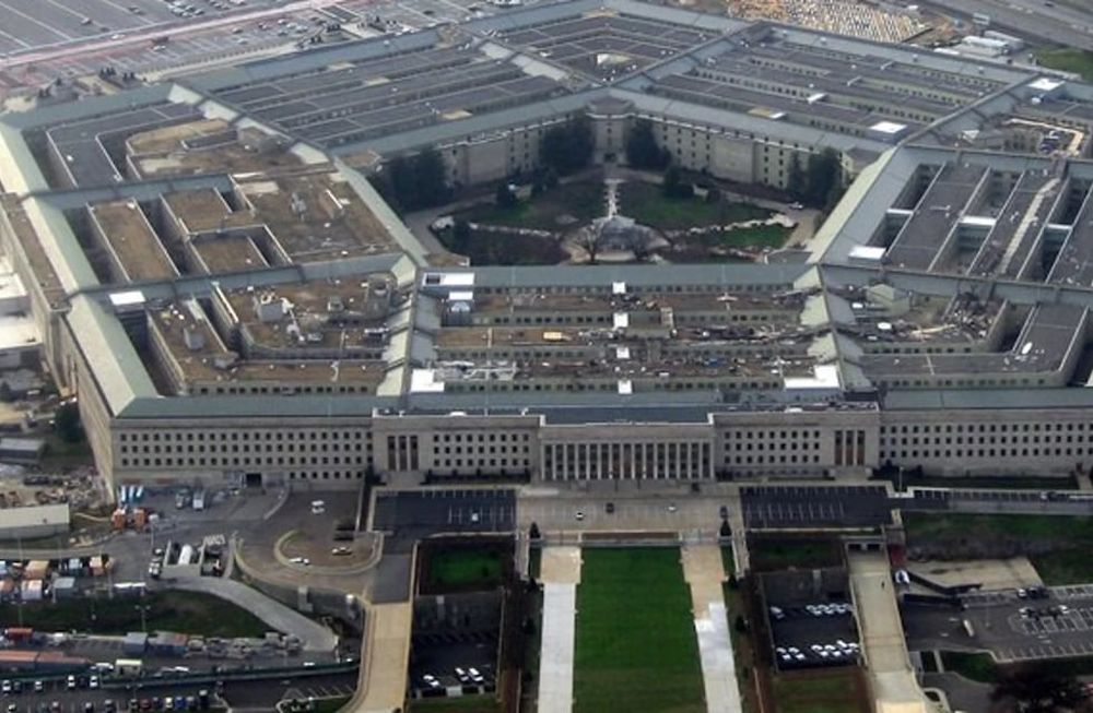 Un ex oficial de inteligencia de Estados Unidos denunció que el gobierno tiene vehículos extraterrestres “intactos”.