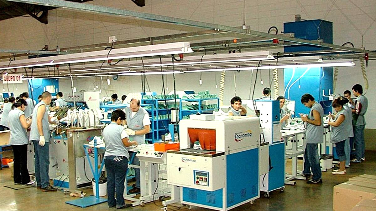Oficializaron el cierre de una histórica fábrica de calzados en Córdoba