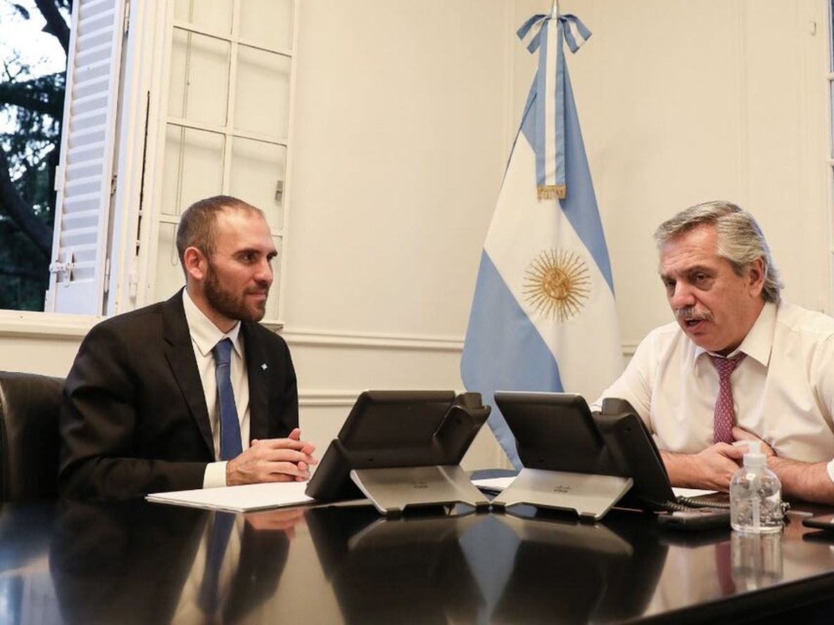 Ineptitud de los políticos argentinos - Por Luis Sarmiento Garcia