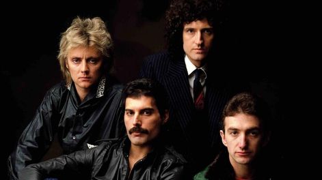 Roger Taylor, Freddie Mercury, Brian May y John Deacon. La formación de Qieen que grabó todos los temas del Greatest Hits. (Facebook Queen)