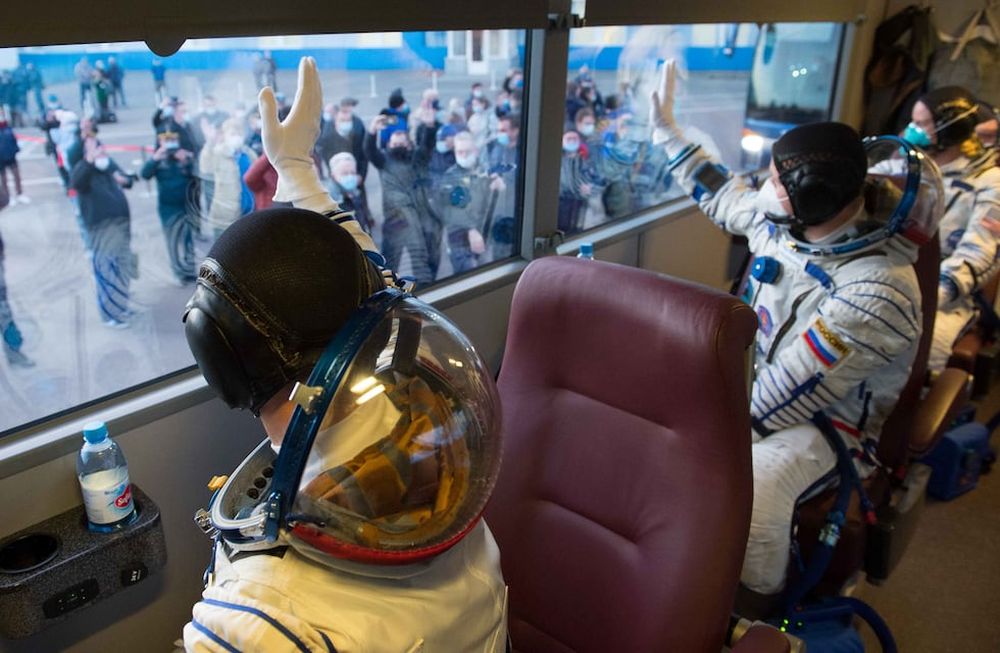 Récord en el espacio: una nave con 3 astronautas llegó a la Estación Espacial en solo 3 horas