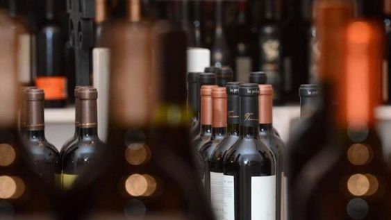 Los fraccionados sin mención de varietal cayeron un 39,9% pasando de 2.501.400 litros del año pasado a los actuales 1.503.500 litros.