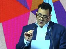 En la Feria del Libro, abuchearon al secretario de Cultura, Leonardo Cifelli, por el ajuste de Milei&nbsp;