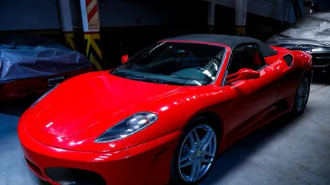 El Gobierno subastará una Ferrari 430 incautada al narcotráfico: el precio base y cómo será el proceso. 