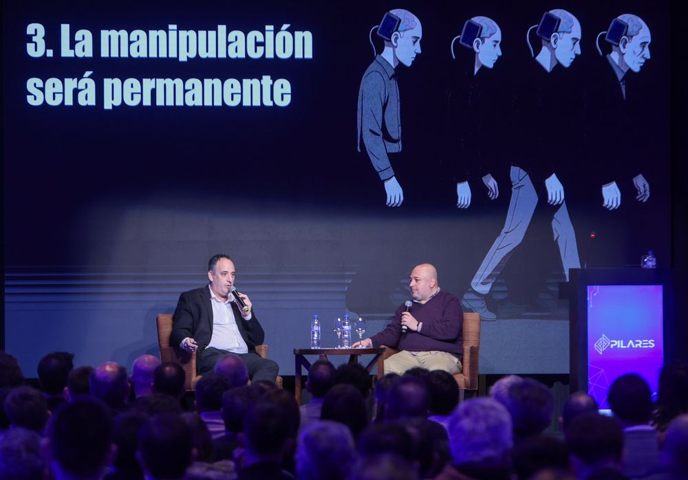 IA y el futuro del periodismo en el ciclo Pilares: «No vamos a saber qué es cierto», Mariano Blejman