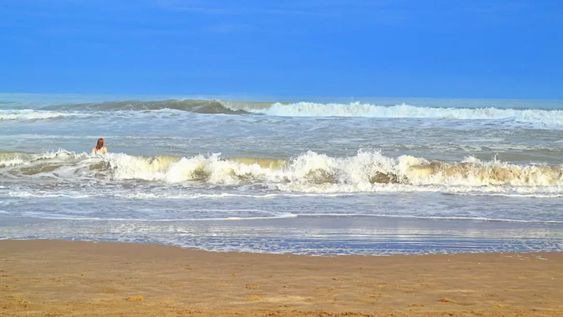 no es carilo, ni pinamar: queda a solo 4 horas de buenos aires y es un destino que esta de moda