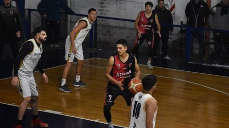 Los Andes | Agustín Blanco, fue la gran figura de Atenas Sport Club. / Gentileza: Andrés Arequipa.