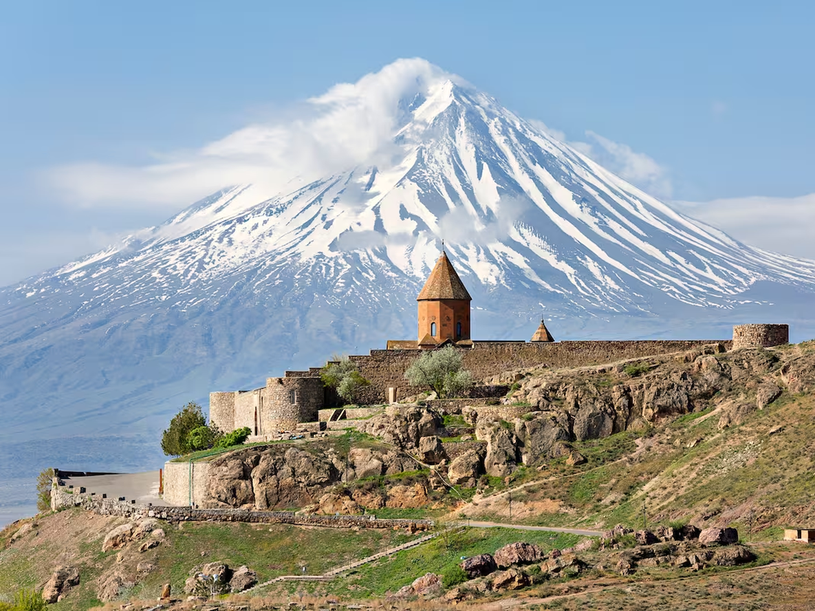 El monte Ararat.
