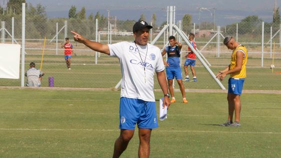 El Tomba irá con varios cambios a Avellaneda