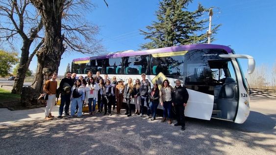 El Bus Vitivinícola suma un nuevo recorrido a Luján de Cuyo