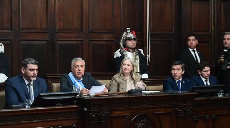 Petróleo: Cornejo anunció que enviará a Legislatura un proyecto de actualización de la ley de hidrocarburos