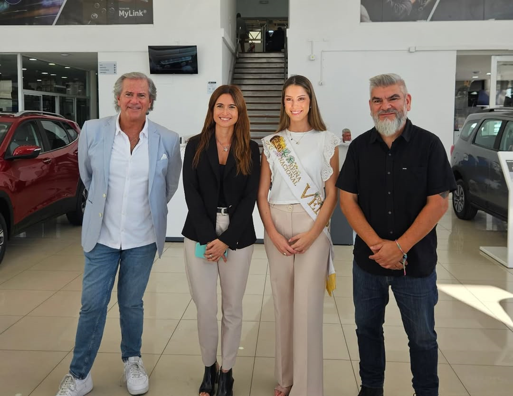 Se trata de un Chevrolet Onix color blanco