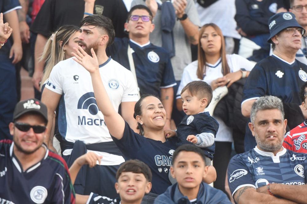 Independiente Rivadavia vs Bol&iacute;var