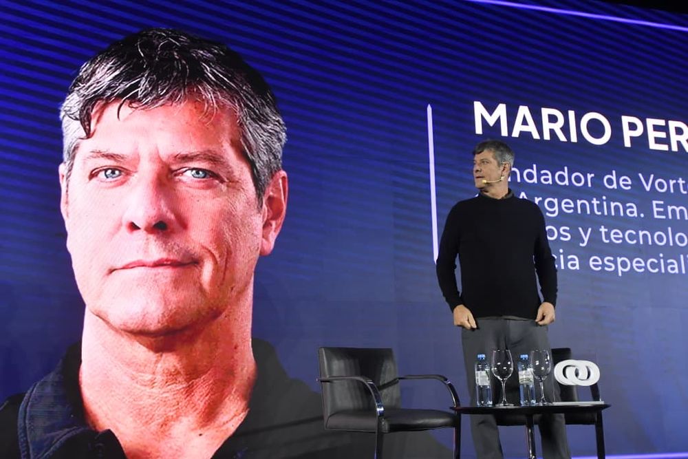 En el cierre del Bootcamp Empresarial Mendoza, Pergolini sostuvo que las empresas deben identificar qué procesos necesitan mejorar antes de incorporar inteligencia artificial.
