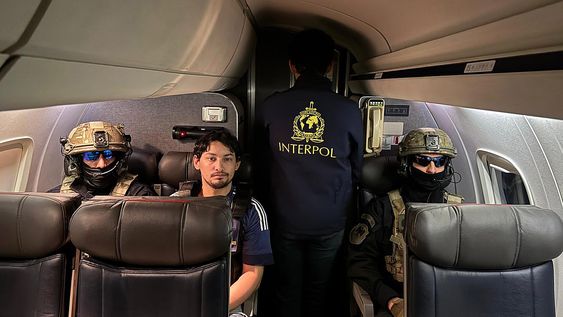 Matías Agustín Ozorio, considerado mano derecha de Tony Janzen Valverde Victoriano, alias Pequeño J, arribó en la noche del jueves a Buenos Aires tras ser expulsado de Perú