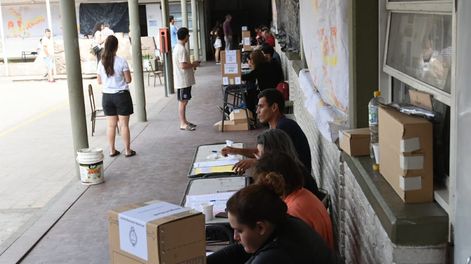 Elecciones generales en Mendoza - Foto Marcelo Rolland / Los Andes