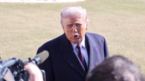 Donald Trump celebró el lanzamiento de la misión Artemis II