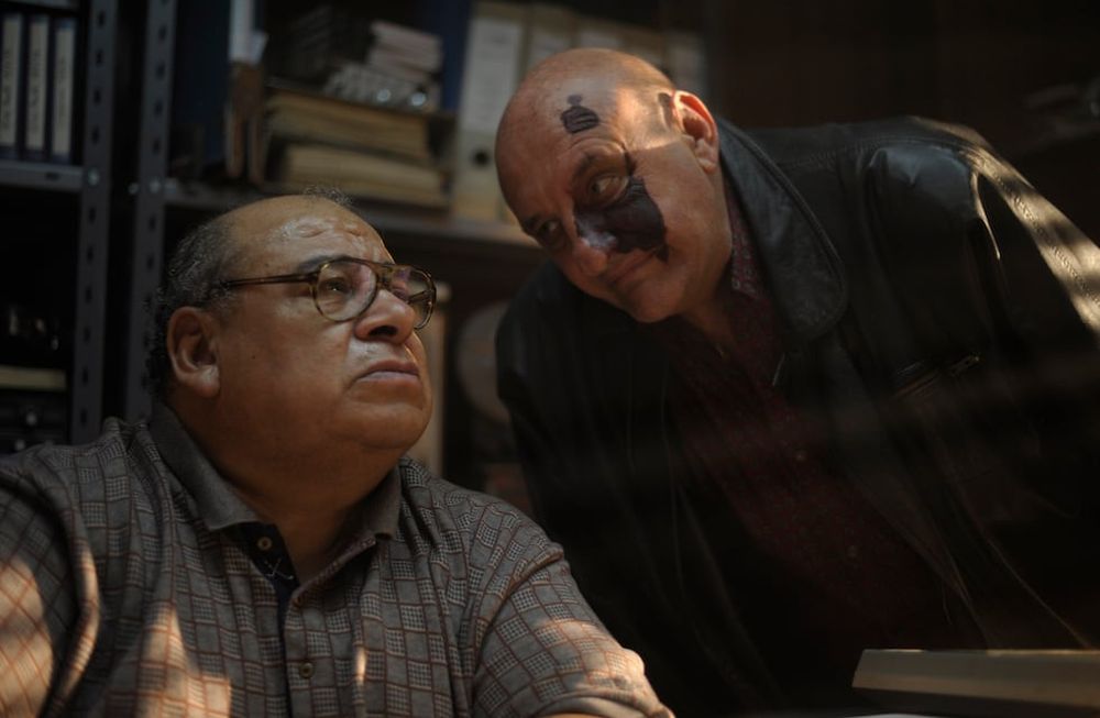 Este drama criminal está situado a finales de los 90 en Argentina, en un contexto social en el que la frivolidad de los poderosos aumenta al mismo ritmo de los delitos, la marginalidad y el sentido de desprotección.
