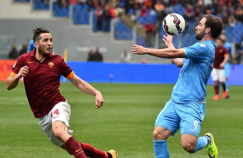 La Roma le ganó al Nápoli de Andújar e Higuaín