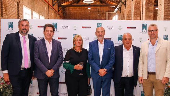 almuerzo de bodegas de argentina: sin milei, hubo un fuerte aval a la desregulacion