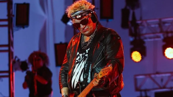 Pity Álvarez ocupa un lugar singular dentro del rock nacional. Esta tarde noche tocará en el Frank Romero Day.