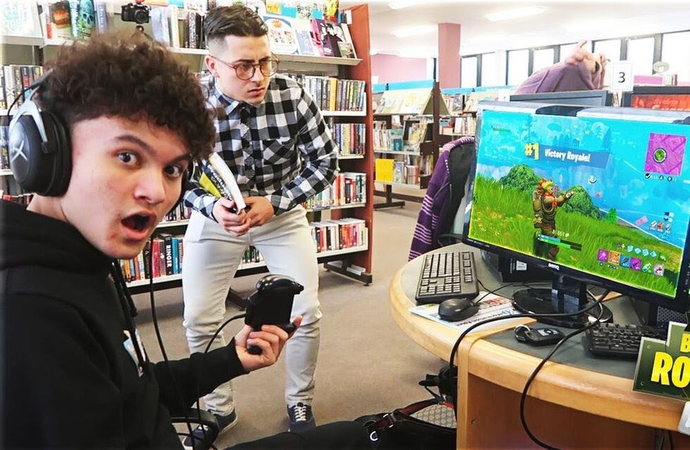 Nace una nueva profesión los profesores de #Fortnite a domicilio
