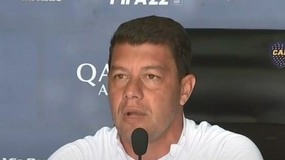 Battaglia habló sobre su relación con Riquelme y su futuro como DT del plantel. / Foto: Gentileza