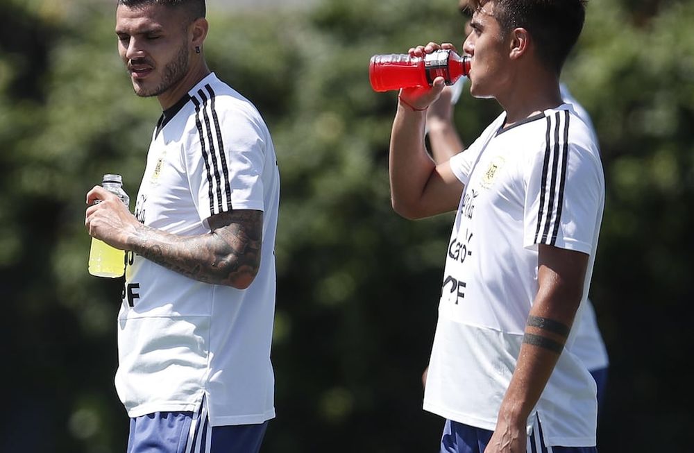 Armani, Dybala e Icardi, para enfrentar mañana a Colombia