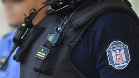 Los Andes | Escándalo en una comisaría: policía citó a un menor para comprar “pastis” y el efectivo terminó detenido. Foto: Imagen ilustrativa
