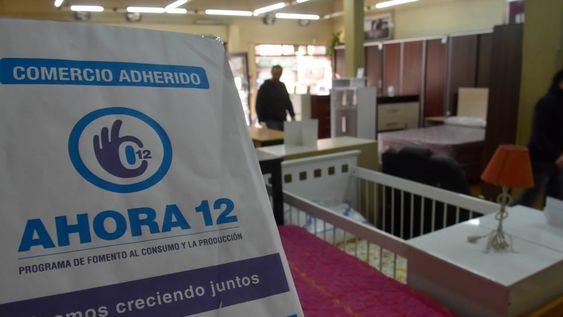 El Gobierno nacional relanzó el programa Ahora 12 con la posibilidad de que los consumidores tengan tres meses de gracia a la hora de pagar sus compras en 12 y 18 cuotas. / Los Andes