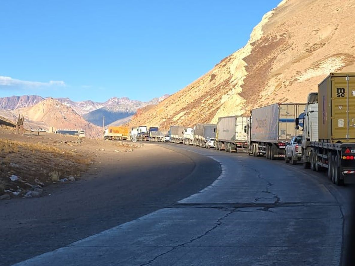 Tránsito interrumpido en la Ruta 7 a la altura del puente de Horcones: a qué se debe