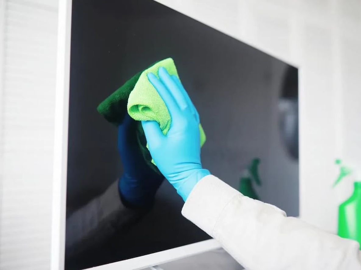 Con productos hogareños podrás hacer brillar tu televisor. (Web)