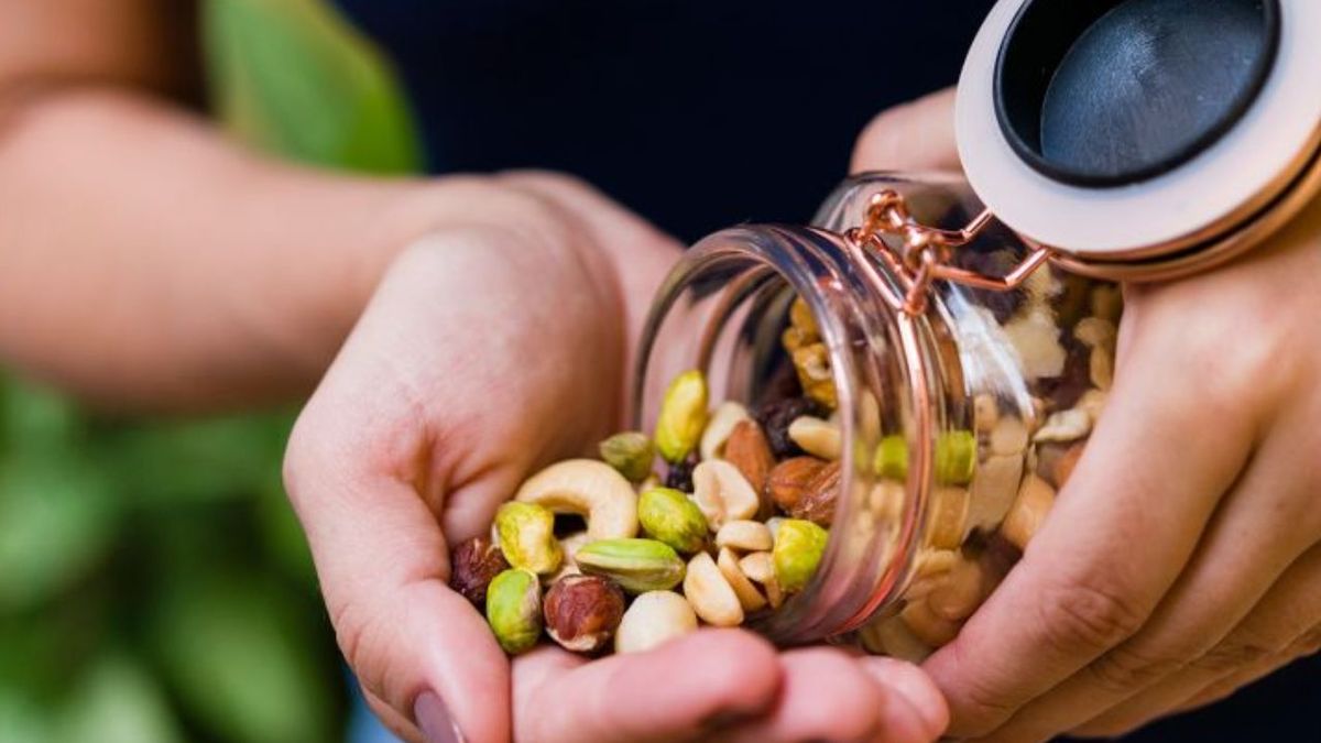 Comer frutos secos todos los días: estas son las consecuencias para la psique y el cuerpo
