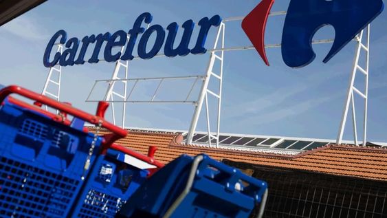 Aún se decide el futuro de Carrefour en el país y los interesados podrán presentar sus propuestas hasta el 15 de diciembre. &nbsp;