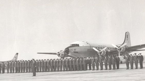 Viajaban 68 personas, la mayoría cadetes de la fuerza en viaje final de instrucción. La aeronave se perdió en Costa Rica. ¿Cayó al mar; está en tierra?: incógnitas.