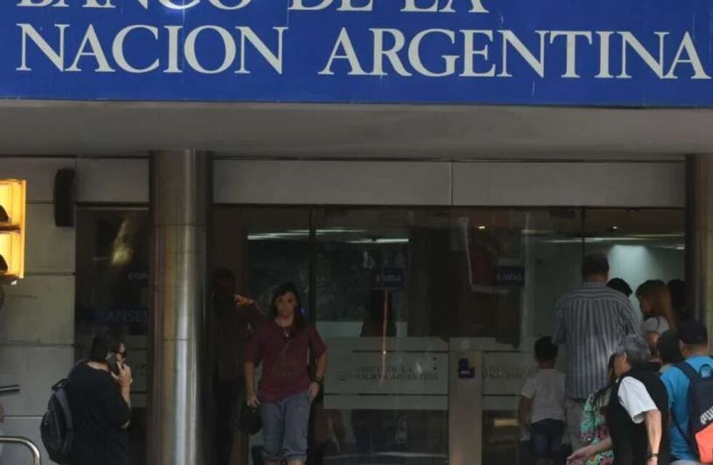 Aumento para bancarios:  el haber mínimo se elevará por encima de los $136.800. Ese valor incluye sumas a cuenta de futuros acuerdos.
